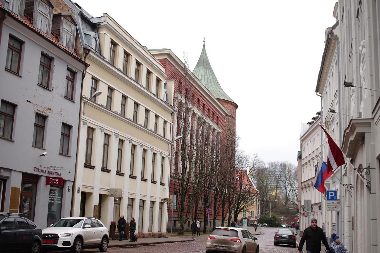 Dream Apartment Near The Old Tower Рига Екстериор снимка